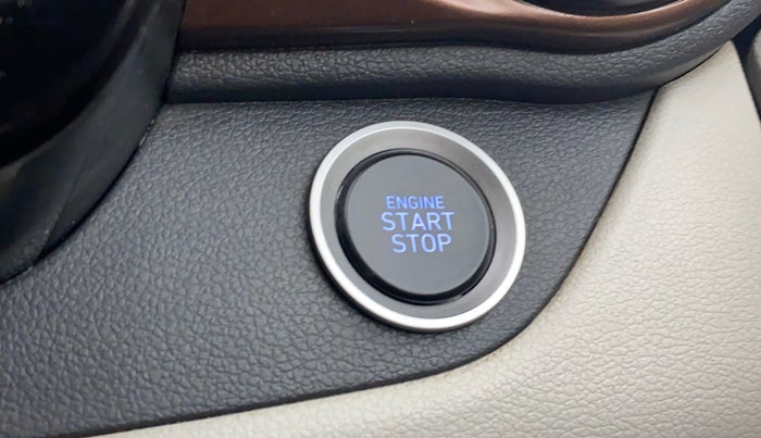 2022 Hyundai AURA SX 1.2 CNG, CNG, Manual, 1,22,124 km, Keyless Start/ Stop Button