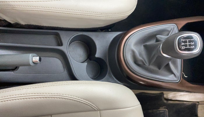 2022 Hyundai AURA SX 1.2 CNG, CNG, Manual, 1,22,124 km, Gear Lever