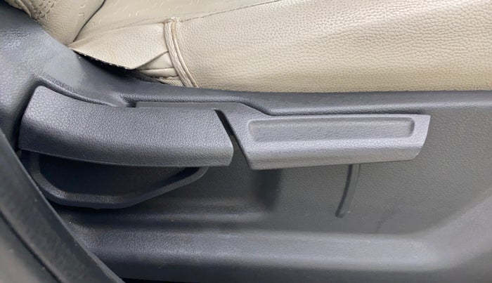 2022 Hyundai AURA SX 1.2 CNG, CNG, Manual, 1,22,124 km, Driver Side Adjustment Panel