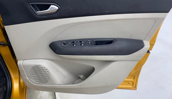 2021 Renault TRIBER RXZ AMT, Petrol, Automatic, 64,858 km, Driver Side Door Panels Control