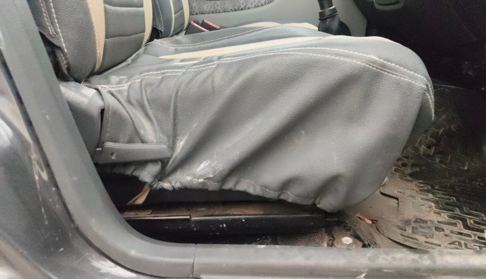 2017 Maruti Alto 800 LXI O, Petrol, Manual, 61,127 km, Driver Side Adjustment Panel