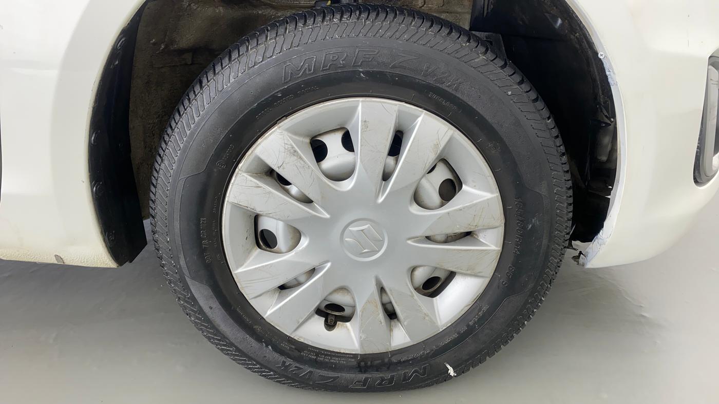 2017 Maruti Swift LXI OPT, Petrol, Manual, 22,911 km, Right Front Wheel