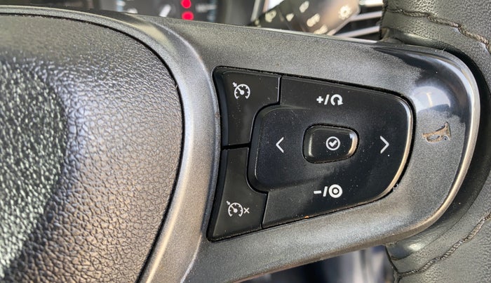 2023 Tata ALTROZ XZ + SUNROOF, Petrol, Manual, 37,220 km, Adaptive Cruise Control