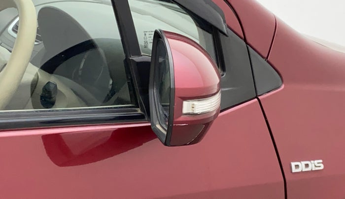 2012 Maruti Ertiga VDI, Diesel, Manual, 82,321 km, Right rear-view mirror - Minor folding noise