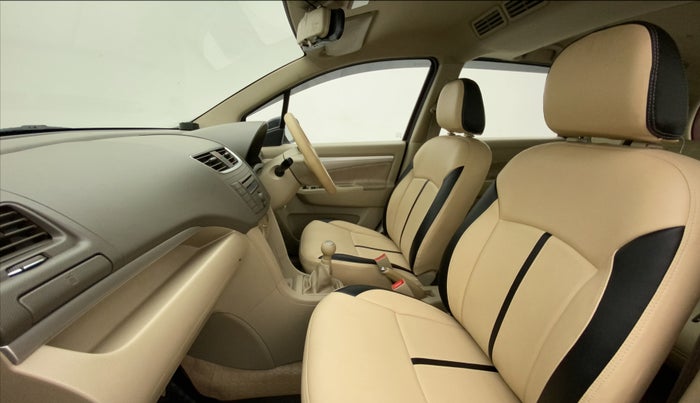 2012 Maruti Ertiga VDI, Diesel, Manual, 82,321 km, Right Side Front Door Cabin