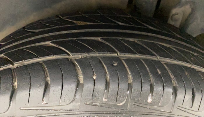 2012 Maruti Ertiga VDI, Diesel, Manual, 82,321 km, Left Rear Tyre Tread