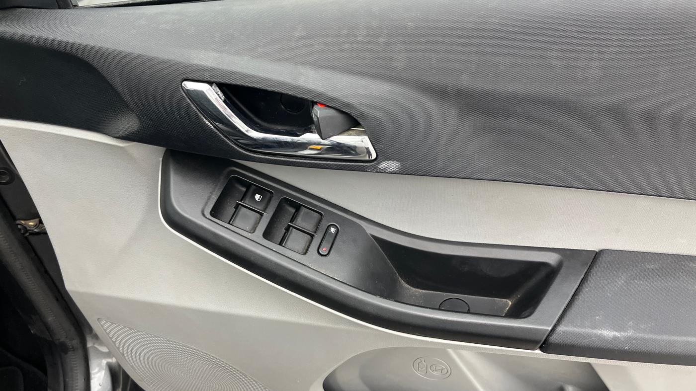 2020 Tata Tiago XZA PLUS PETROL, Petrol, Automatic, 31,205 km, Driver Side Door Panels Control