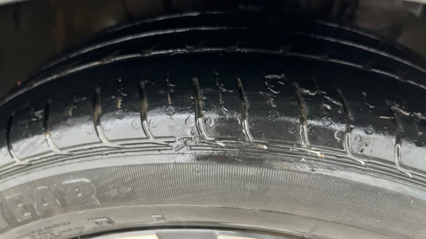 2020 Tata Tiago XZA PLUS PETROL, Petrol, Automatic, 31,205 km, Right Front Tyre Tread