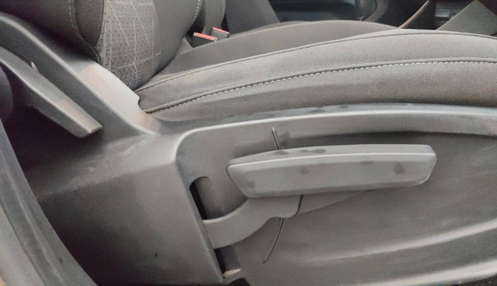 2022 Tata PUNCH CREATIVE  AMT, Petrol, Automatic, 16,627 km, Driver Side Adjustment Panel