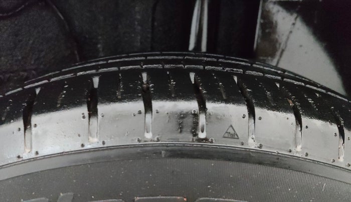 2022 Tata PUNCH CREATIVE  AMT, Petrol, Automatic, 16,627 km, Left Rear Tyre Tread