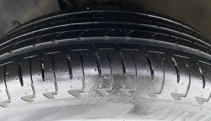 2020 Maruti IGNIS SIGMA 1.2 K12, Petrol, Manual, 13,675 km, Left Front Tyre Tread