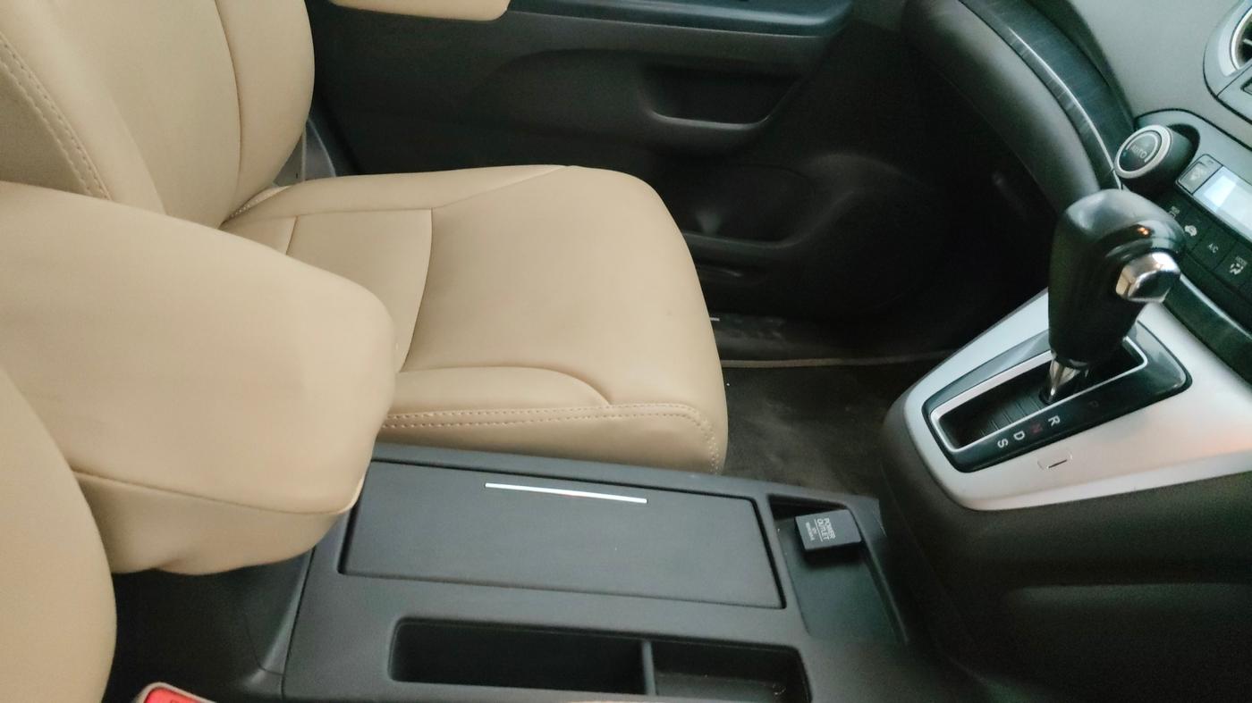 2016 Honda CRV 2.4L 4WD AVN AT, Petrol, Automatic, 90,345 km, Gear Lever