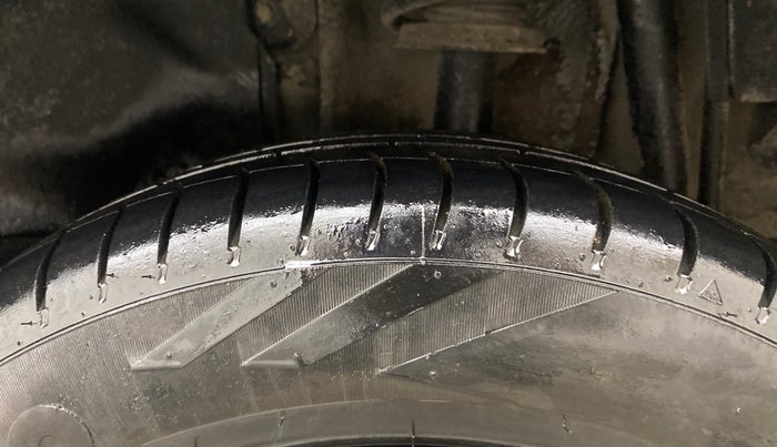 2018 Tata TIAGO NRG PETROL, Petrol, Manual, 93,656 km, Left Rear Tyre Tread