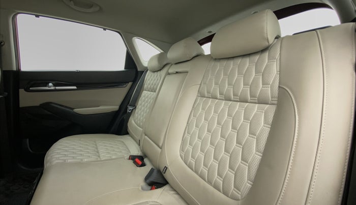 2019 KIA SELTOS HTX 1.5 PETROL MT, Petrol, Manual, 41,289 km, Right Side Rear Door Cabin