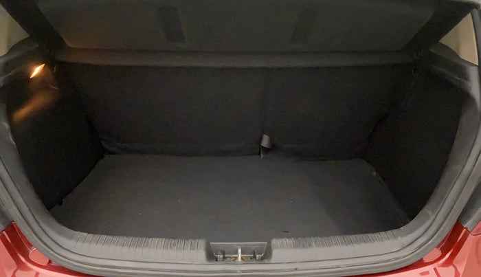 2013 Hyundai i20 SPORTZ 1.2, Petrol, Manual, 81,359 km, Boot Inside