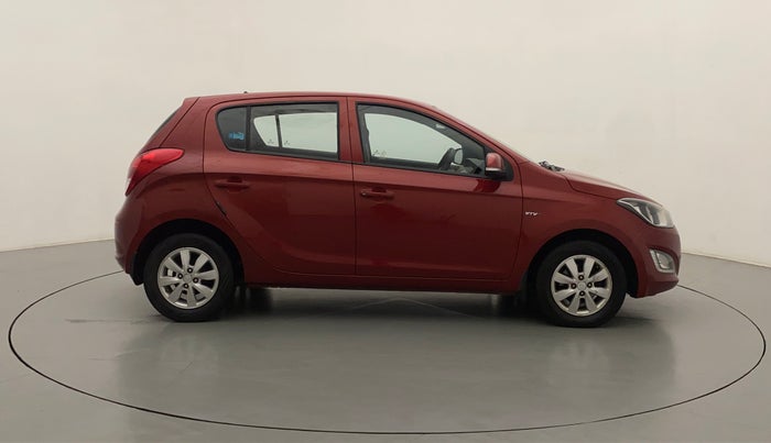 2013 Hyundai i20 SPORTZ 1.2, Petrol, Manual, 81,359 km, Right Side