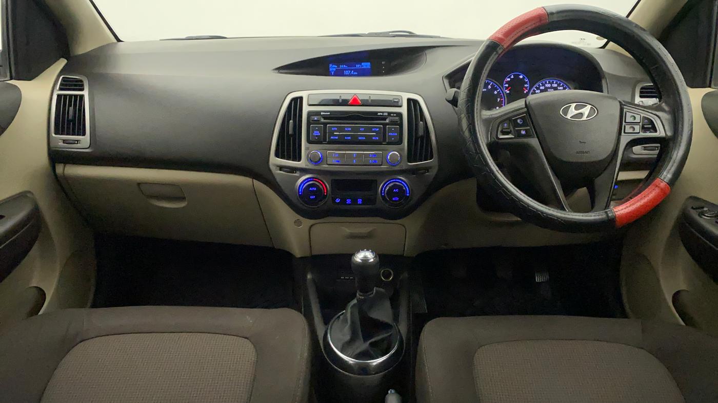 2013 Hyundai i20 SPORTZ 1.2, Petrol, Manual, 81,359 km, Dashboard