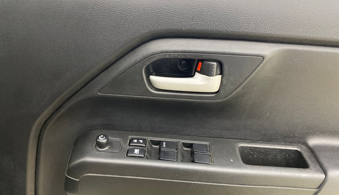 2023 Maruti New Wagon-R VXI 1.0, Petrol, Manual, 27,364 km, Driver Side Door Panels Control