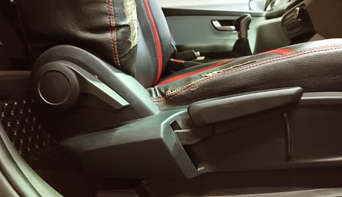 2020 Tata ALTROZ XZ PETROL, CNG, Manual, 59,591 km, Driver Side Adjustment Panel