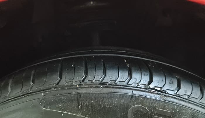 2020 Tata ALTROZ XZ PETROL, CNG, Manual, 59,591 km, Right Front Tyre Tread
