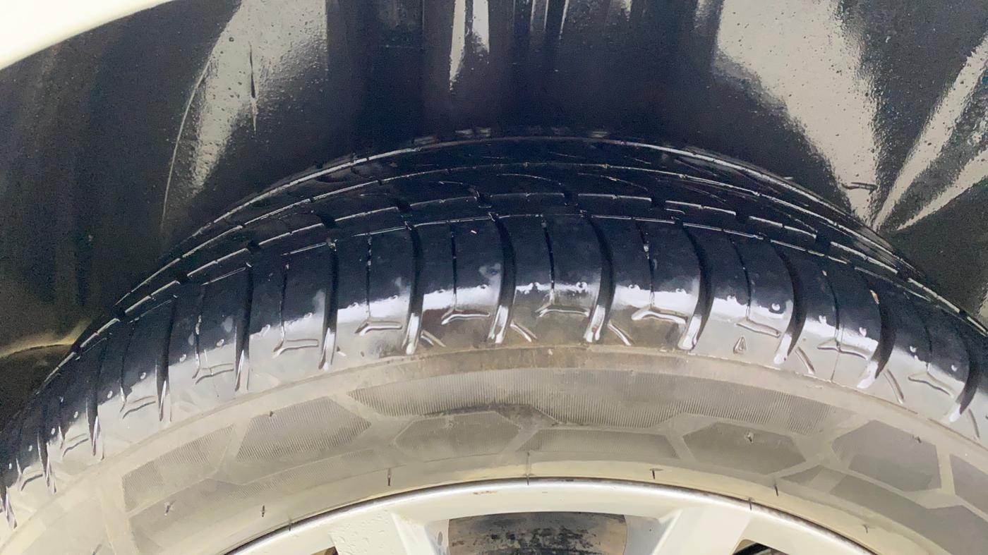 2022 Volkswagen Vento HIGHLINE PLUS 1.0L TSI AT, Petrol, Automatic, 83,459 km, Right Rear Tyre Tread