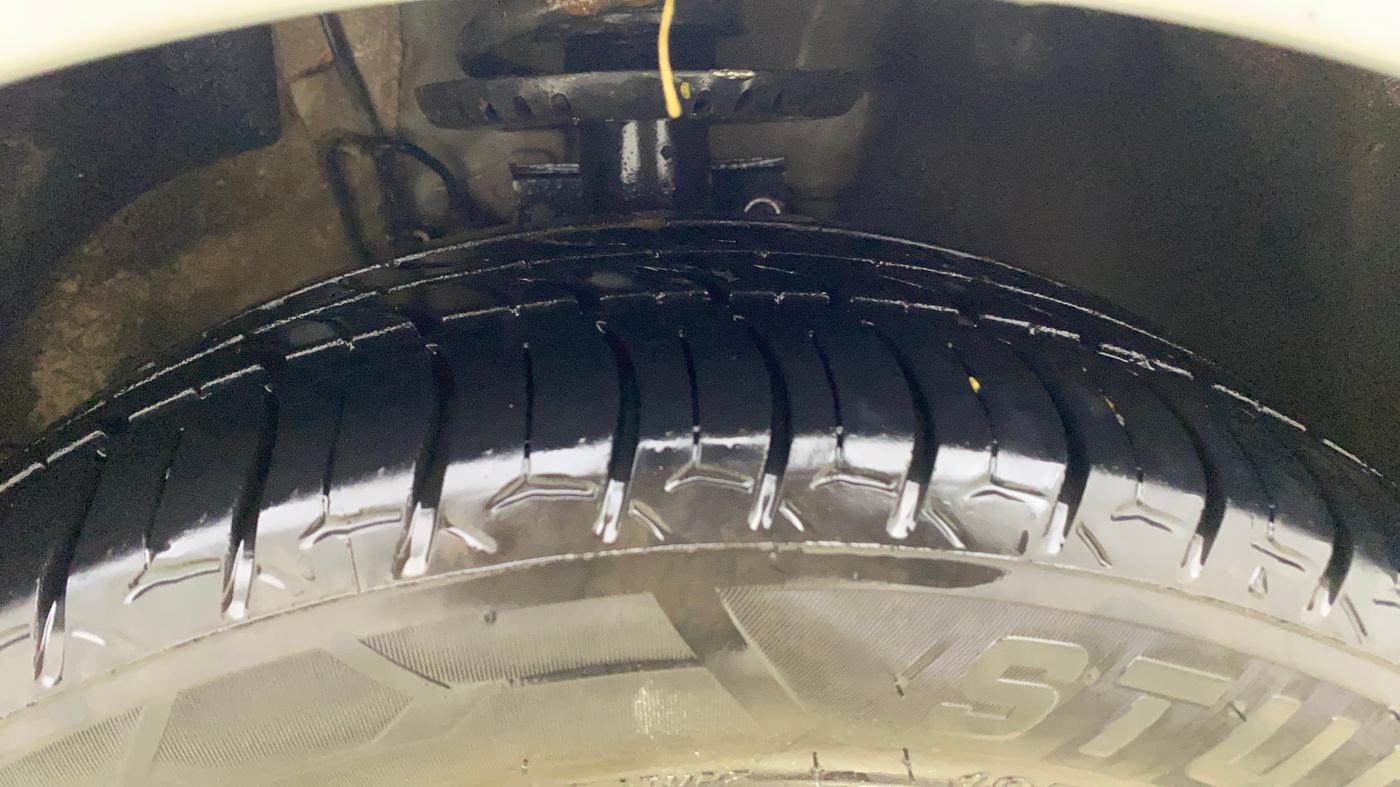 2022 Volkswagen Vento HIGHLINE PLUS 1.0L TSI AT, Petrol, Automatic, 83,459 km, Right Front Tyre Tread