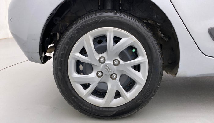 2019 Hyundai Grand i10 SPORTZ 1.2 KAPPA VTVT, Petrol, Manual, 35,929 km, Right Rear Wheel