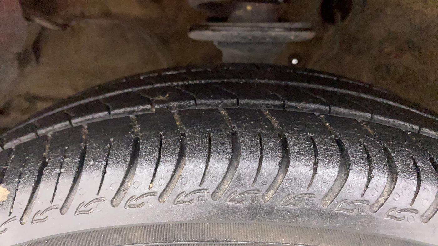 2019 Maruti S PRESSO VXI PLUS AMT, Petrol, Automatic, 44,589 km, Left Front Tyre Tread
