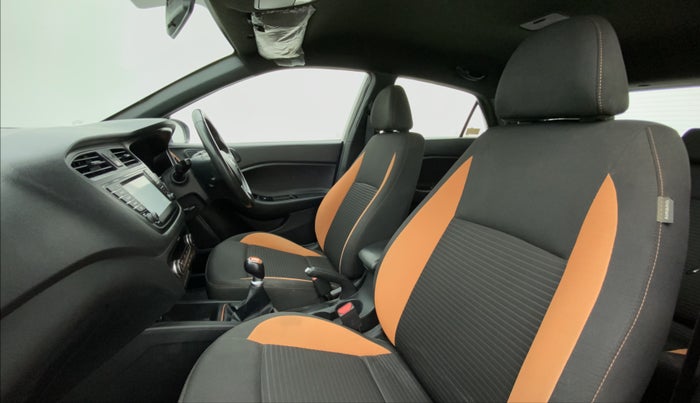 2017 Hyundai i20 Active 1.2 SX, Petrol, Manual, 33,242 km, Right Side Front Door Cabin