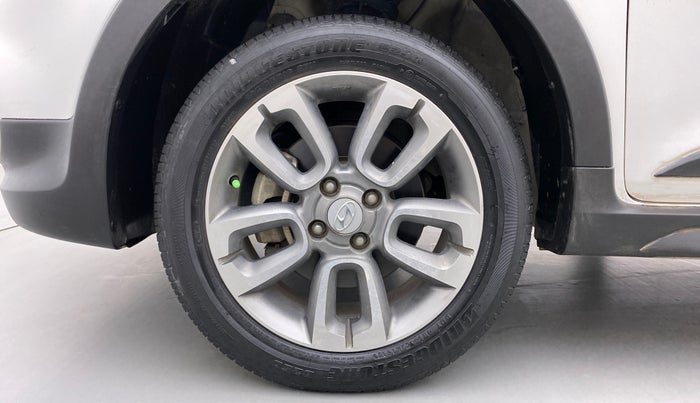2017 Hyundai i20 Active 1.2 SX, Petrol, Manual, 33,242 km, Left Front Wheel
