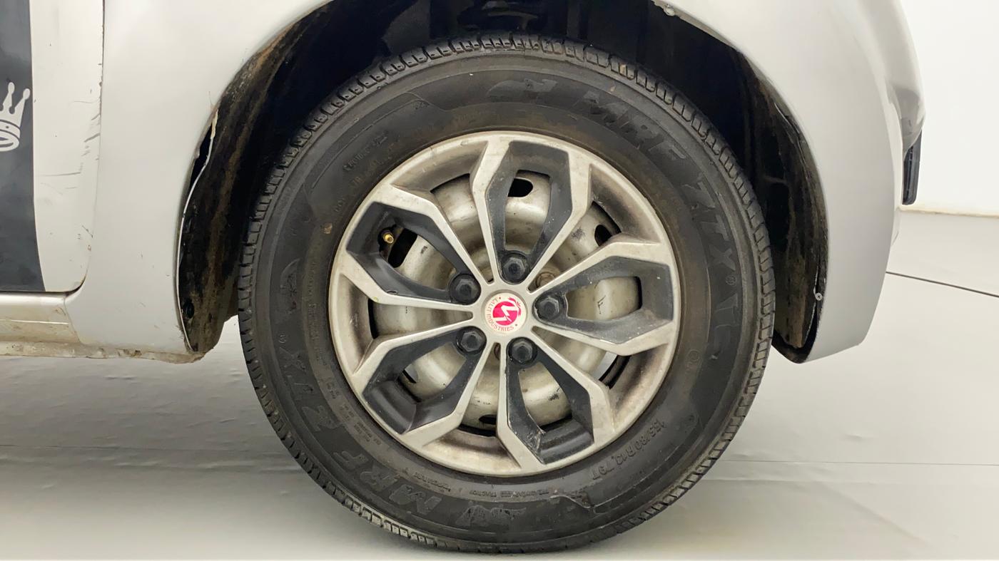 2018 Datsun Redi Go A, CNG, Manual, 67,155 km, Right Front Wheel