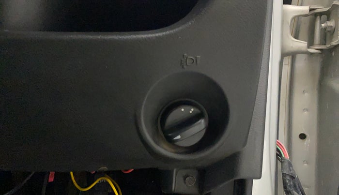 2018 Datsun Redi Go A, CNG, Manual, 67,155 km, Dashboard - Headlight height adjustment not working