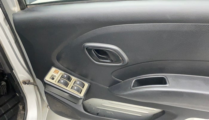 2018 Datsun Redi Go A, CNG, Manual, 67,155 km, Right front window switch / handle - Child Switch not working for windows