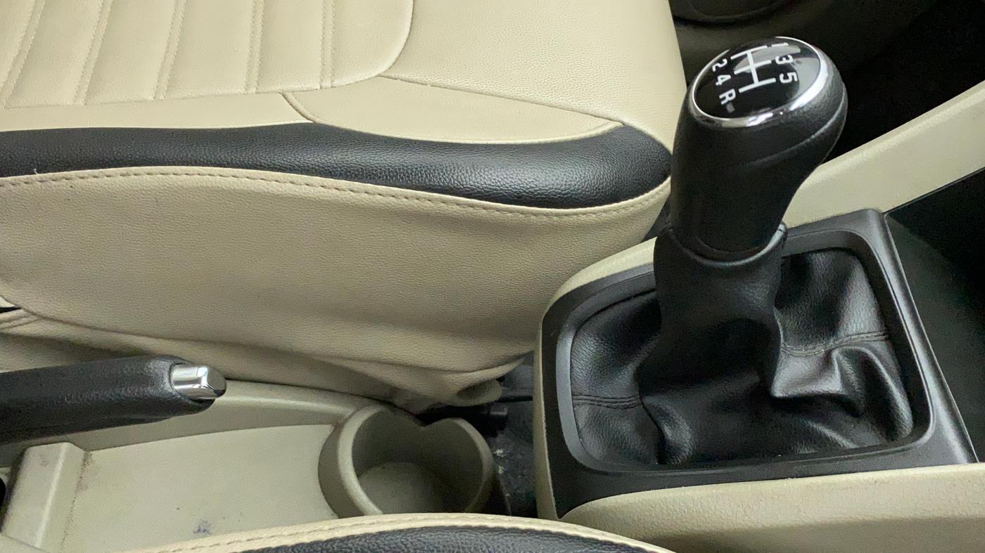 2016 Maruti Celerio VXI CNG, CNG, Manual, 70,685 km, Gear Lever