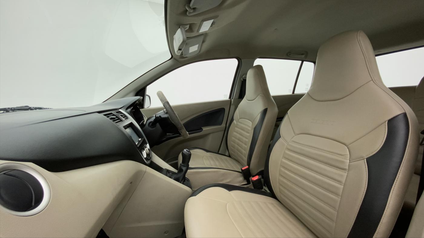 2016 Maruti Celerio VXI CNG, CNG, Manual, 70,685 km, Right Side Front Door Cabin