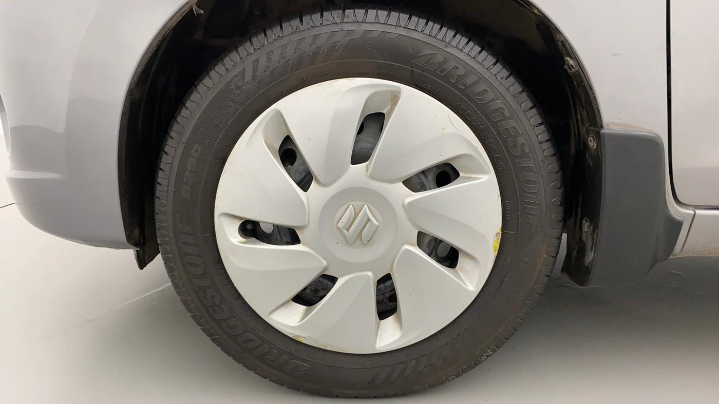2016 Maruti Celerio VXI CNG, CNG, Manual, 70,685 km, Left Front Wheel
