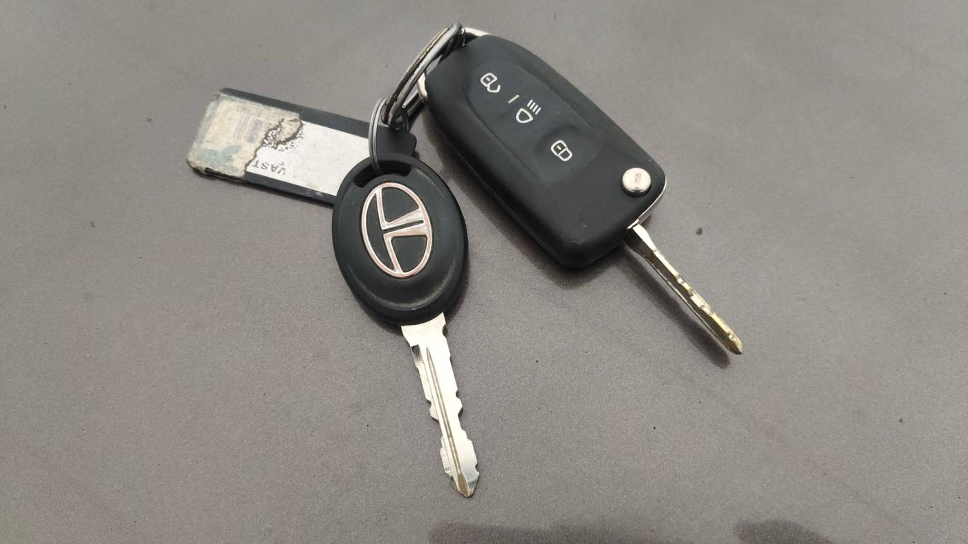 2018 Tata Tiago XZ DIESEL, Diesel, Manual, 1,47,128 km, Key Close Up