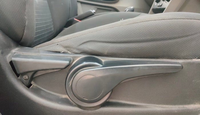 2018 Tata Tiago XZ DIESEL, Diesel, Manual, 1,47,128 km, Driver Side Adjustment Panel