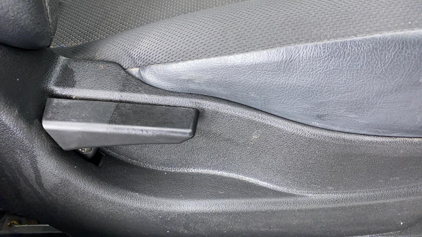 2019 Tata Tiago XT 1.2 REVOTRON, Petrol, Manual, 10,514 km, Driver Side Adjustment Panel