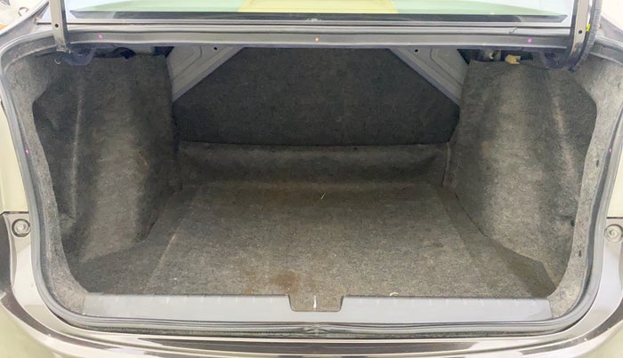 2016 Honda City 1.5L I-VTEC VX, Petrol, Manual, 76,361 km, Boot Inside