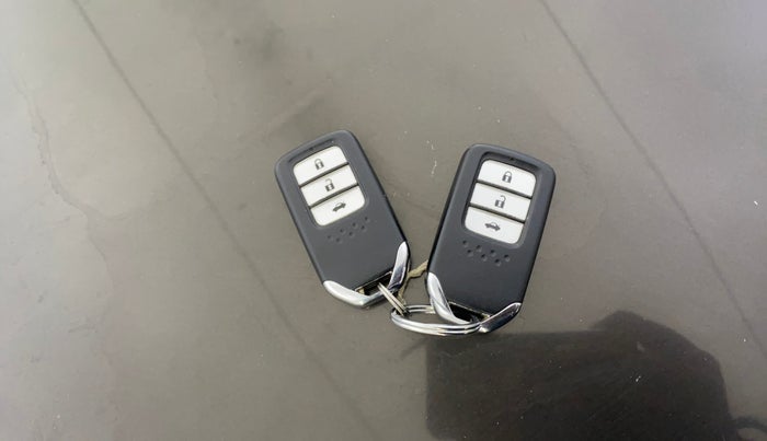 2016 Honda City 1.5L I-VTEC VX, Petrol, Manual, 76,361 km, Key Close Up