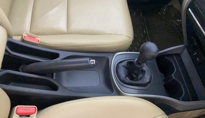 2016 Honda City 1.5L I-VTEC VX, Petrol, Manual, 76,361 km, Gear Lever