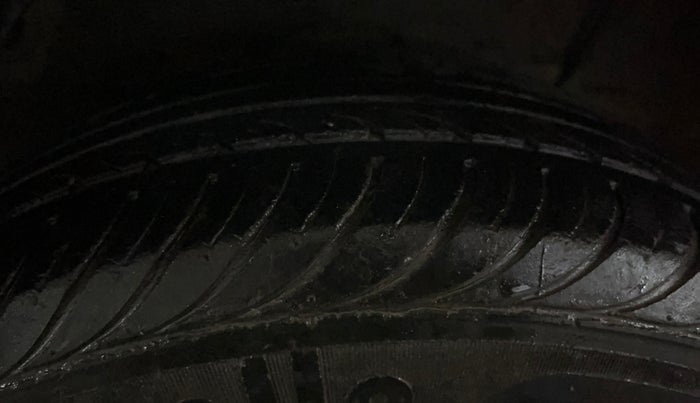 2014 Hyundai Elite i20 SPORTZ 1.2, Petrol, Manual, 41,304 km, Right Rear Tyre Tread