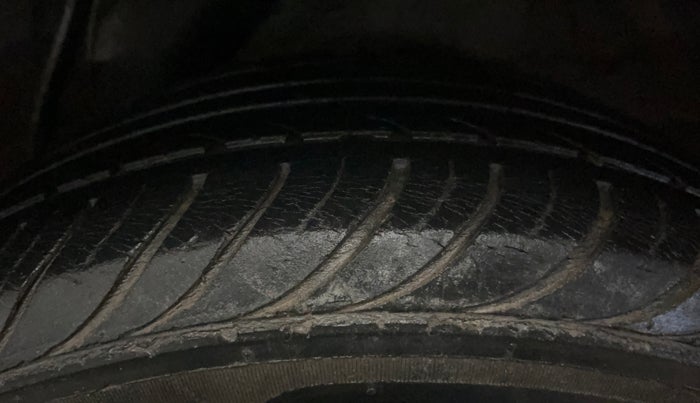 2014 Hyundai Elite i20 SPORTZ 1.2, Petrol, Manual, 41,304 km, Left Rear Tyre Tread