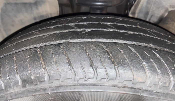 2022 Nissan MAGNITE XV TURBO CVT, Petrol, Automatic, 44,865 km, Left Front Tyre Tread