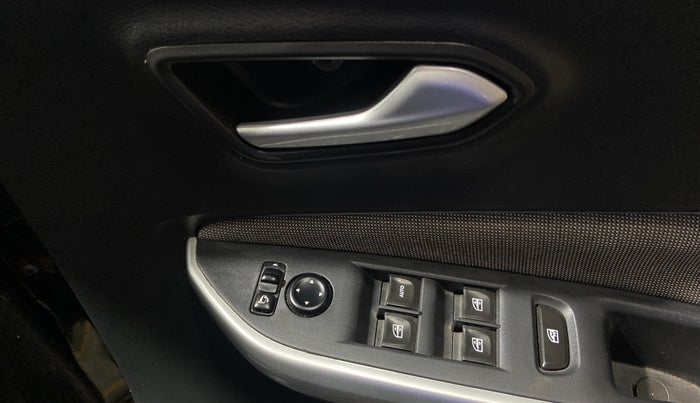 2022 Nissan MAGNITE XV TURBO CVT, Petrol, Automatic, 44,865 km, Driver Side Door Panels Control