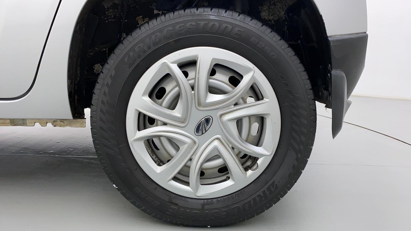 2019 Mahindra Kuv100 K2 TRIP CNG, CNG, Manual, 33,292 km, Left Rear Wheel