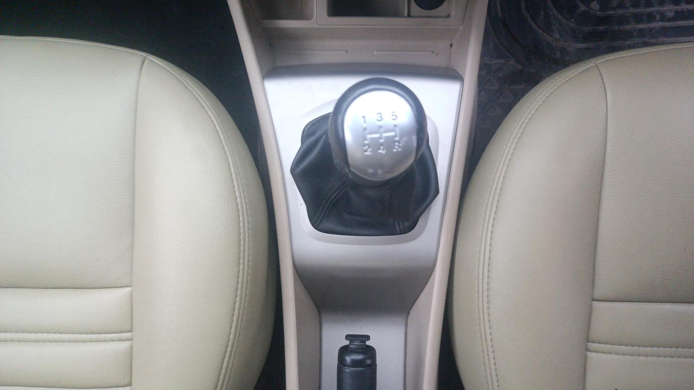 2013 Ford Classic 1.4 TITANIUM DIESEL, Diesel, Manual, 62,090 km, Gear Lever