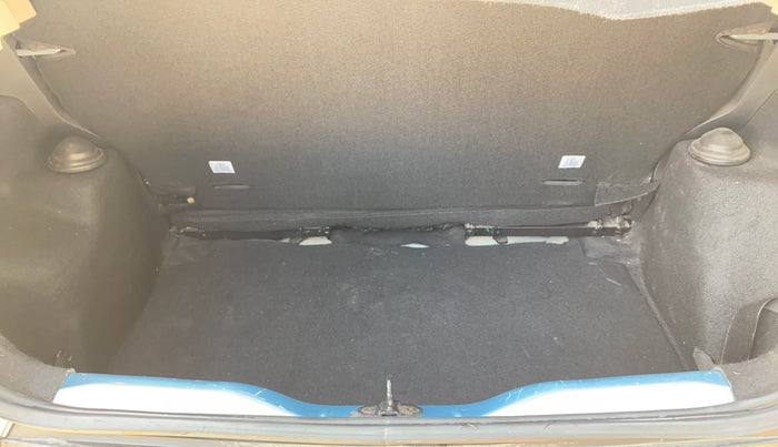 2022 Tata PUNCH ADVENTURE MT, Petrol, Manual, 67,371 km, Boot Inside