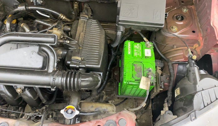 2017 Renault Kwid RXT 1.0, Petrol, Manual, 47,842 km, Engine View - Left